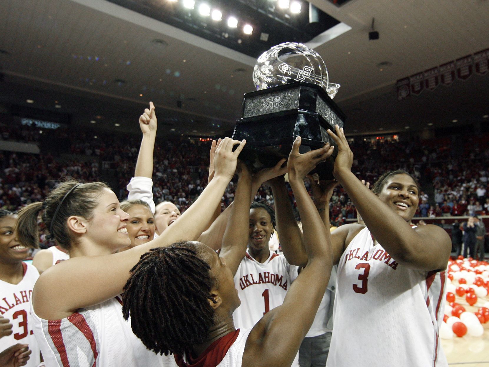 Courtney Paris returning to OU